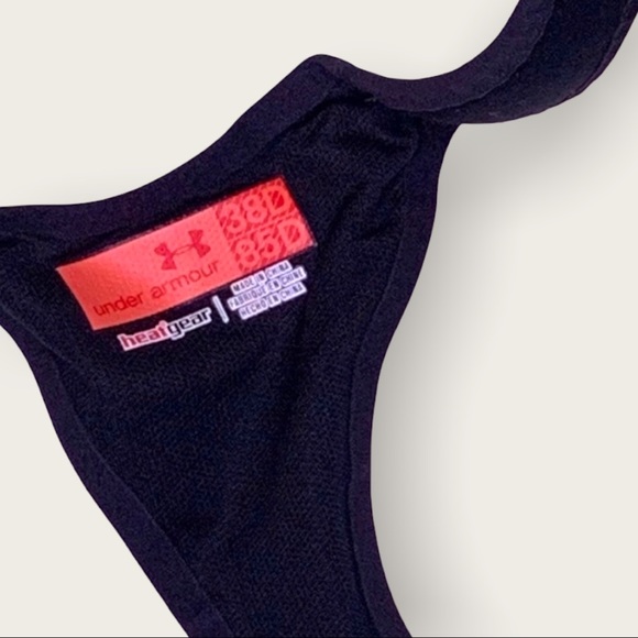 Under Armour (38D) Sports Bra Zip front closure lightly padded cups & straps - Picture 4 of 8